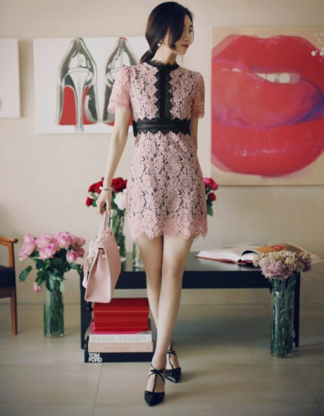 Đầm ren thanh lịch, hot nhất hè Dam ren thanh lich, hot nhat he