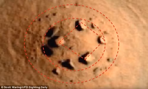 VNE-Stonehenge-style-rocks-spo-5831-7686