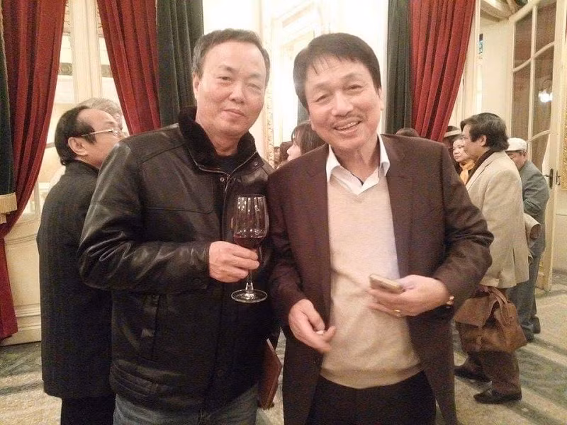 Nhạc sĩ Phú Quang và nhà giáo, nhạc sĩ, TS Lê Thống Nhất.