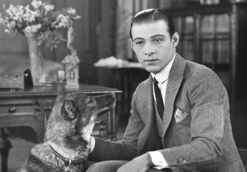 Rudolph Valentino. Ảnh Internet