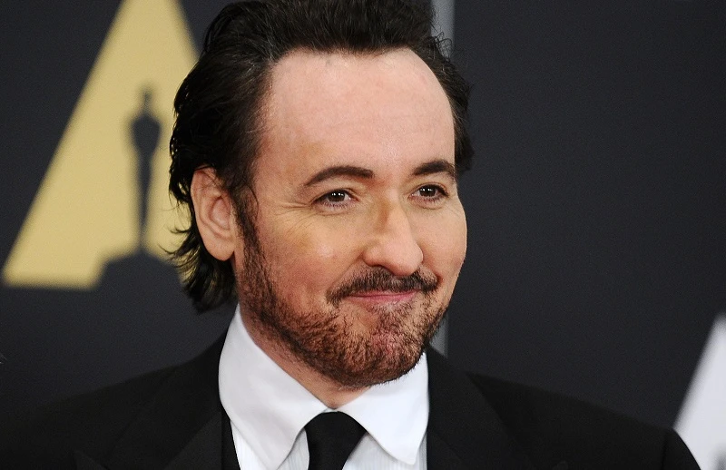 Nam diễn viên lão luyện John Paul Cusack.