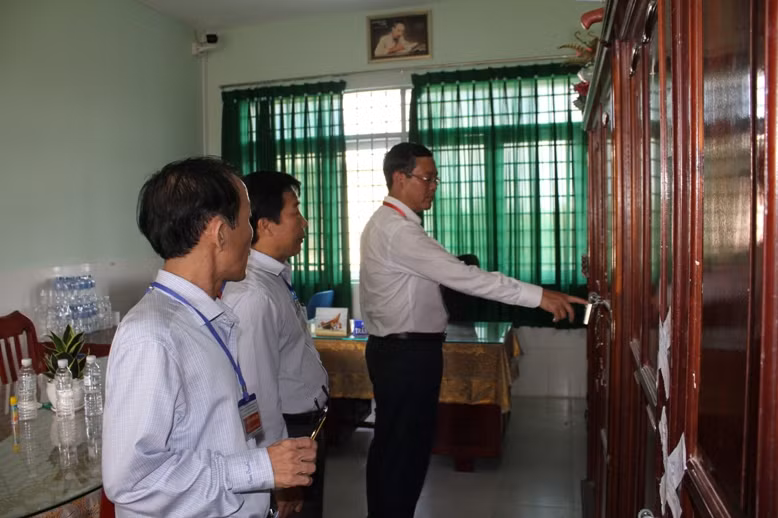 Thứ trưởng kiểm tra nơi chứa đề thi và bài thi của thí sinh