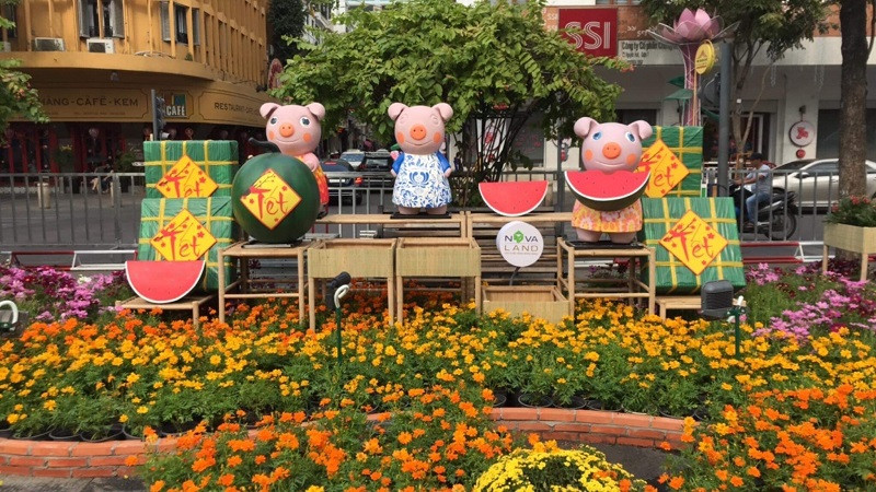 Những chú heo xinh xắn, đầy màu sắc rực rỡ chào đón Xuân mới nhiều niềm vui, hạnh phúc