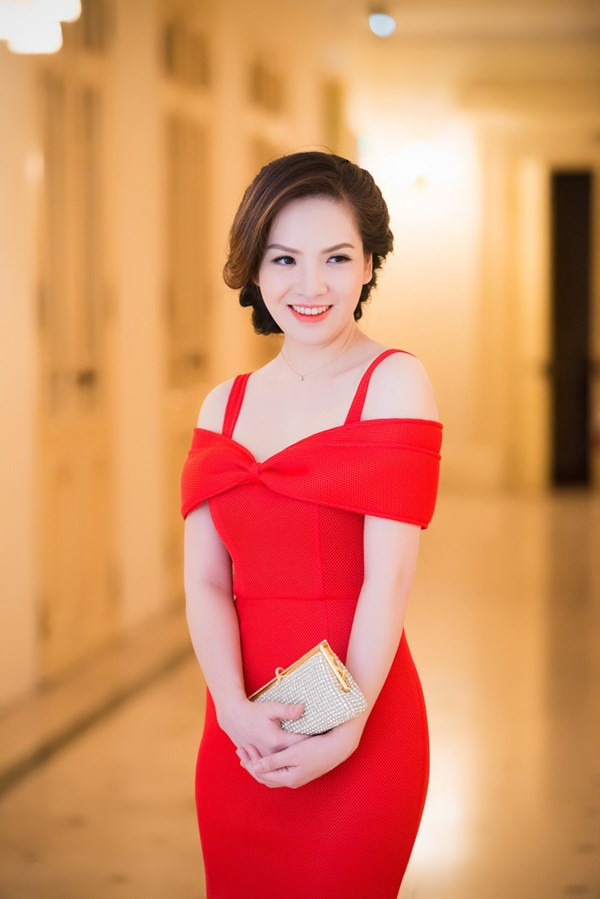"Gái hai con" Đan Lê thon gọn và gợi cảm ảnh 11 "Gái hai con" Đan Lê thon gọn và gợi cảm ảnh 11