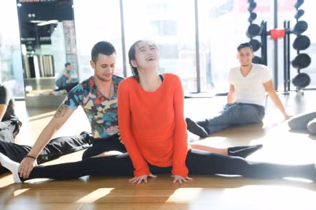 Thot tim vi my nu Viet xoac chan 180 do nhu gai Trung Quoc - Anh 16