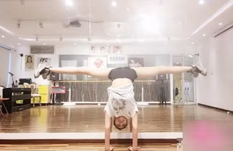 Thot tim vi my nu Viet xoac chan 180 do nhu gai Trung Quoc - Anh 3