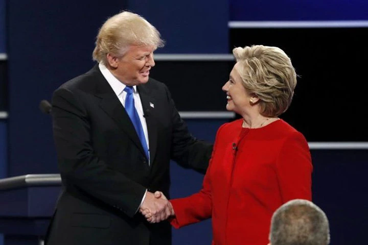 Chiến thuật thời trang của Hillary, Trump khi đấu tay đôi