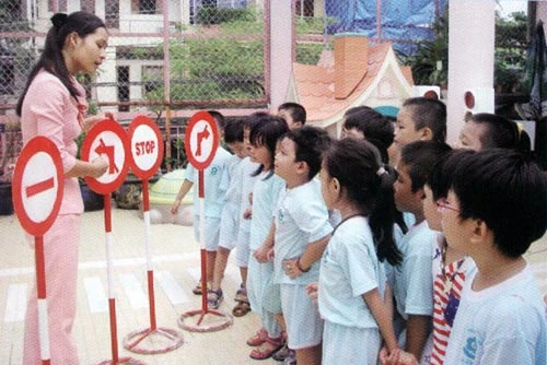 Nghiên cứu, sử dụng tài liệu của Ban an toàn giao thông để tham khảo, giảng dạy