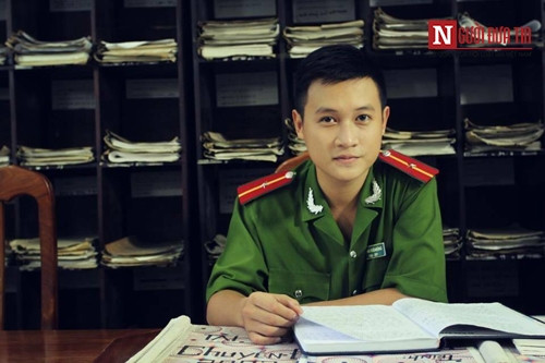 Danh tính chàng Danh tính chàng