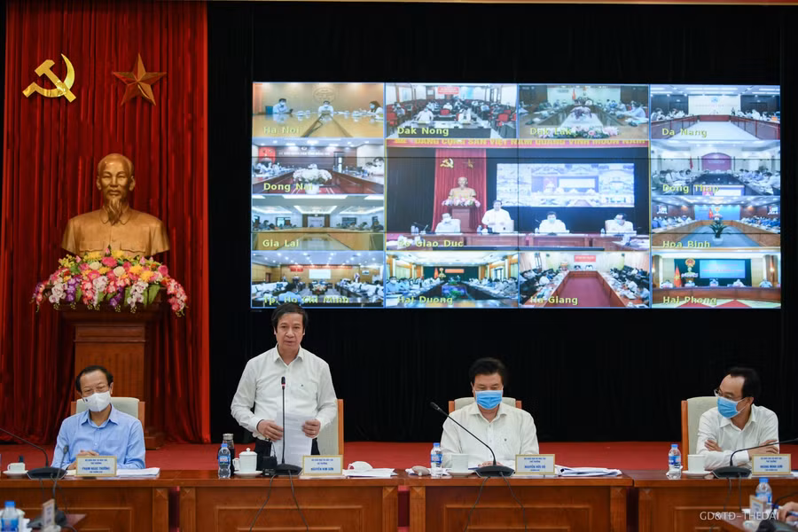 Bộ trưởng Bộ GD&amp;ĐT Nguyễn Kim Sơn phát biểu tại Hội nghị.