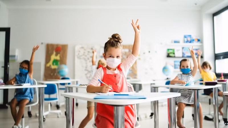 Khẩu trang có thể ảnh hưởng tới sự phát triển ngôn ngữ của trẻ.