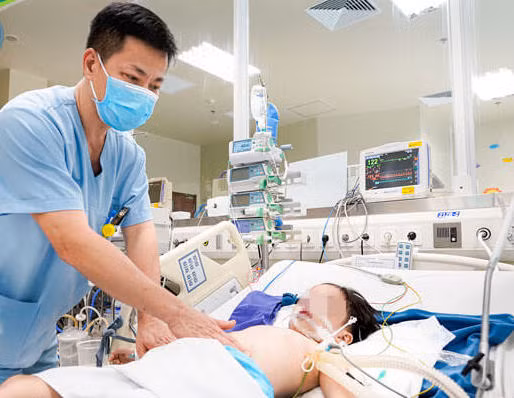 Nhiều trẻ nhập viện do tai nạn thương tích. Ảnh: Bệnh viện Nhi Trung ương.