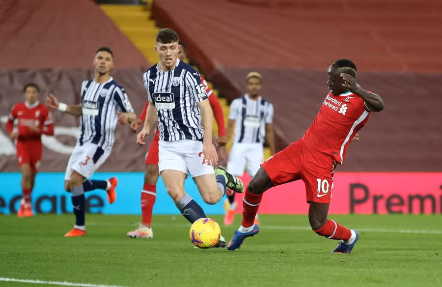 Mane mở tỷ số cho Liverpool ở ngay phút 12.