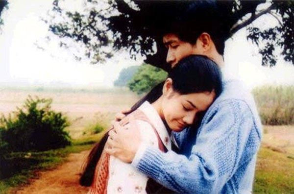 Cô từng góp mặt trong 2 dự án phim lớn là: Hà Nội 12 ngày đêm và Ngã ba đồng lộc. Cô từng góp mặt trong 2 dự án phim lớn là: Hà Nội 12 ngày đêm và Ngã ba đồng lộc.