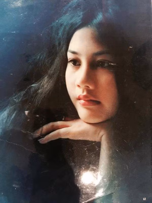 Hoàng Nhật Mai sinh năm 1982 tại Hải Dương. Cô từng đoạt giải Hoa hậu ảnh 1996, top 10 và Người có gương mặt khả ái Hoa hậu Việt Nam 2000.