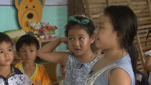 Xuân Bắc mắng con gay gắt trên sóng truyền hình 5