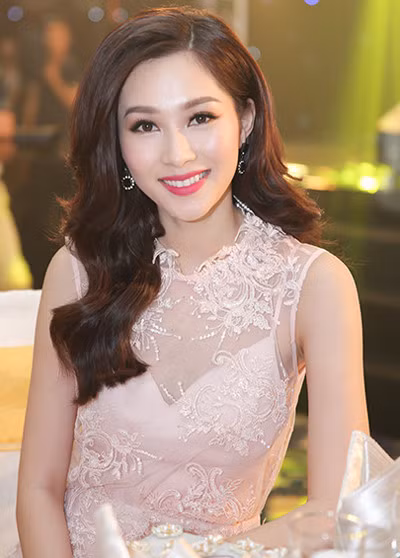 Huong Giang Idol, Pham Huong trang diem dep nhat tuan - Anh 3