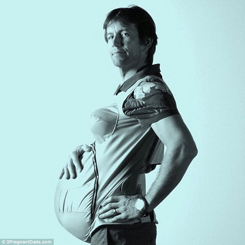 Xem các ông chồng vật vã sống chung với bụng bầu ảnh 8 Xem các ông chồng vật vã sống chung với bụng bầu - 8