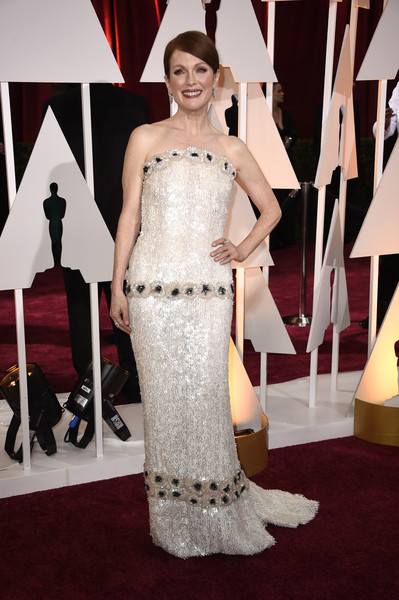 Lễ trao giải Oscar 2015: Dàn ngôi sao xinh đẹp lộng lẫy trên thảm đỏ - Ảnh 10