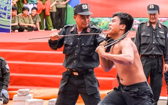 Uốn đến 4-5 vòng!