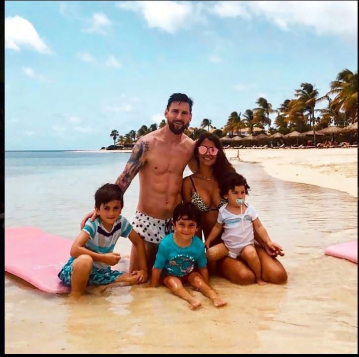 Người hâm mộ yêu cầu chủ tịch Bartomeu từ chức.