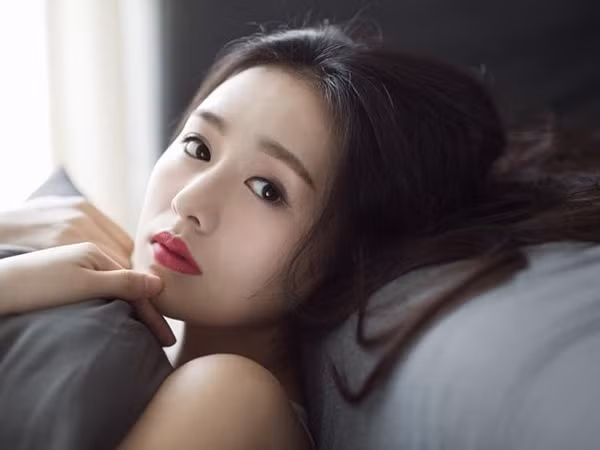 Trái tim của bạn không có không gian cho một người mới tốt hơn trừ khi bạn học cách buông bỏ người đàn ông hiện tại. (Ảnh minh họa).