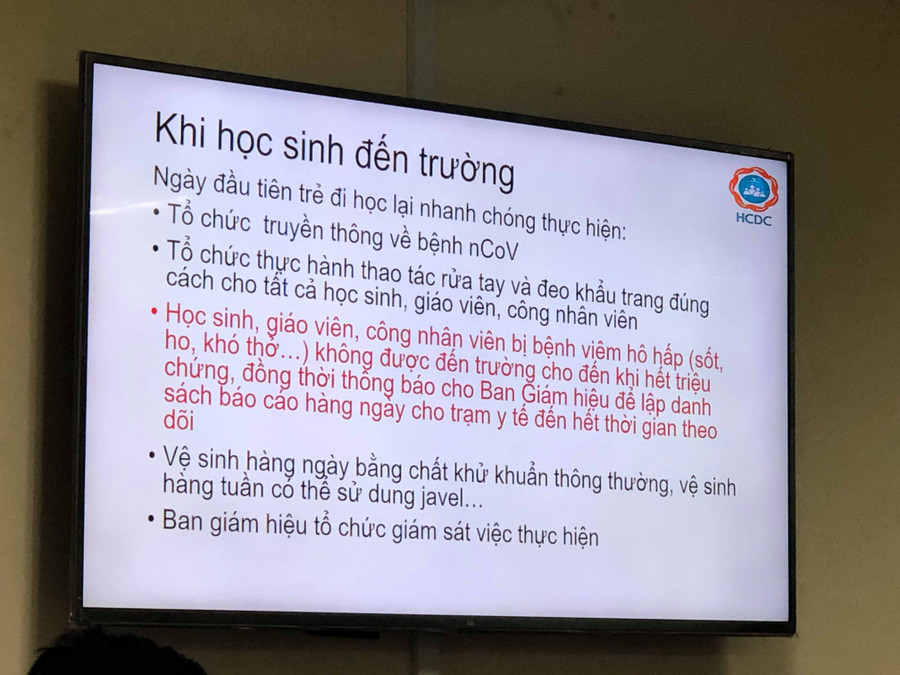 Chuyên gia y tế khuyến cáo các bước cần thực hiện khi trẻ trở lại trường sau đợt nghỉ phòng tránh dịch bệnh nCoV