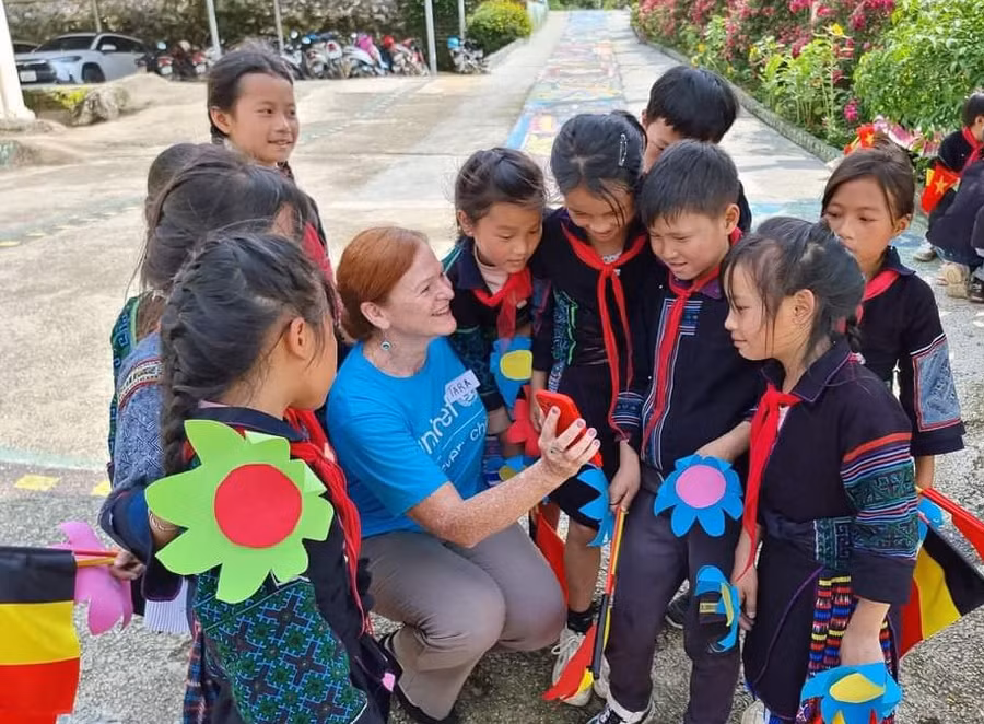 Học sinh Trường PTDTBT TH&THCS Hầu Thào, thị xã Sa Pa (Lào Cai). Ảnh: Hà Thuận Học sinh Trường PTDTBT TH&THCS Hầu Thào, thị xã Sa Pa (Lào Cai). Ảnh: Hà Thuận