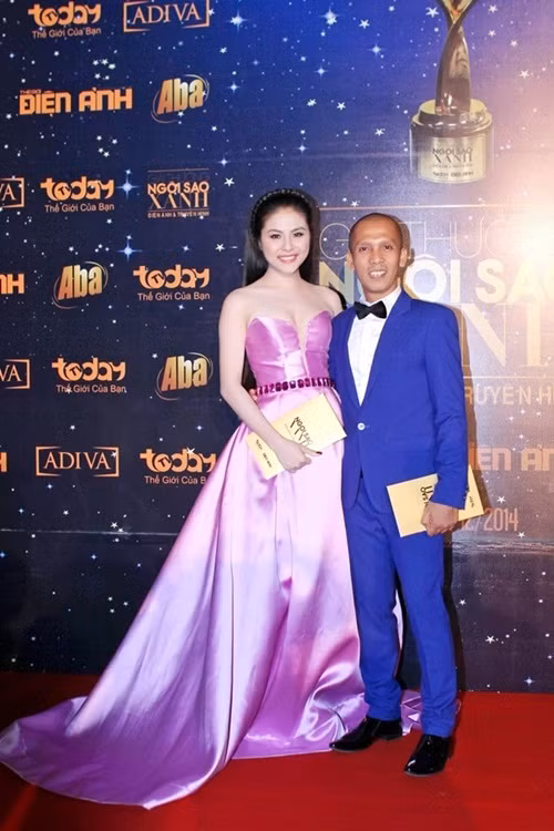 Hình ảnh: Hai mỹ nhân 9X chuyên trị style ‘già chát’ số 15