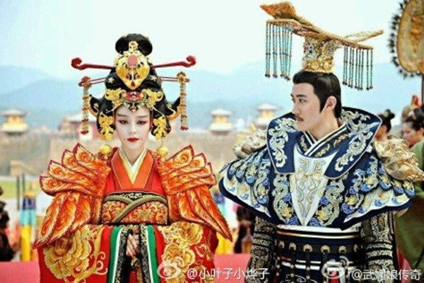 Cảnh hầu triều trong Võ Mị Nương Truyền Kì 