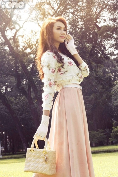 Xuất hiện bản sao ca sỹ Mỹ Tâm tài năng, xinh đẹp ảnh 1