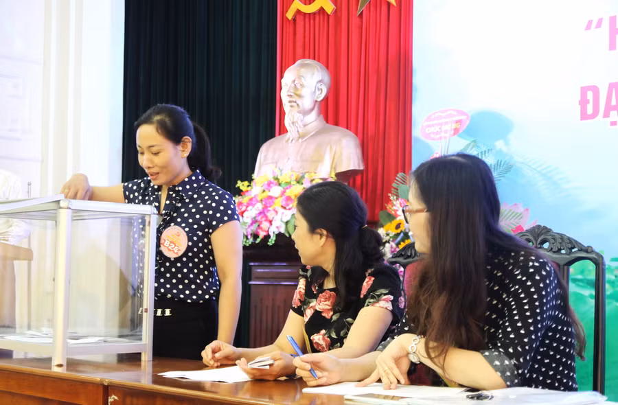 15 thí sinh xuất sắc chuẩn bị thuyết trình về chủ đề học tập và làm theo tấm gương Bác Hồ ảnh 3