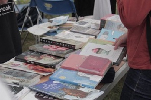 Cơ hội hóa thân vào thế giới sách Cơ hội hóa thân vào thế giới sách