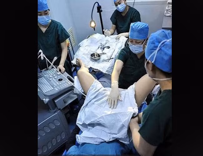 Cận cảnh ca thụ tinh nhân tạo trong ống nghiệm