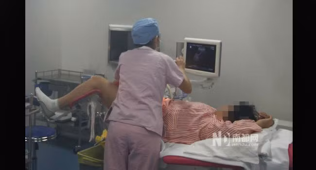 Cận cảnh ca thụ tinh nhân tạo trong ống nghiệm