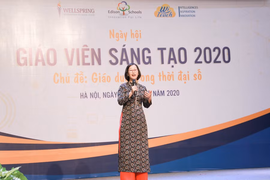 Cô Nguyễn Hồng Minh - Quản lý Chương trình giáo dục Microsoft Việt Nam chia sẻ về chặng đường đồng hành cùng Wellspring trong việc ứng dụng công nghệ vào dạy học.