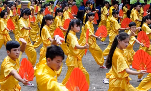 Ngắm nét rạng rỡ của nữ sinh vùng cao Việt Bắc - ảnh 12