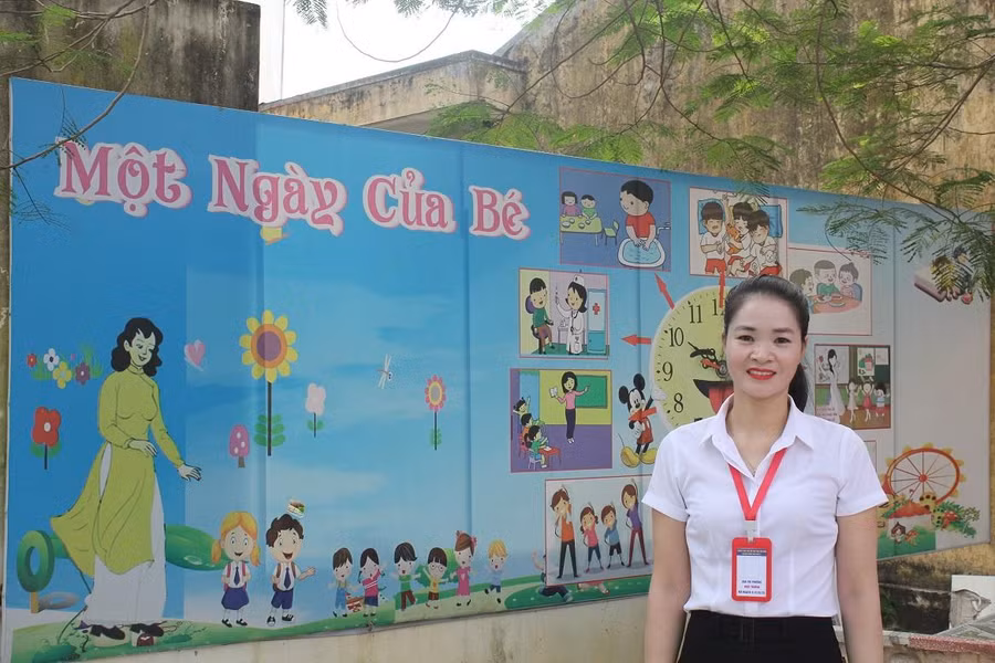 Cô giáo Đào Thị Phương, Hiệu trưởng trường mầm non xã Bảo Lý, huyện Phú Bình, tỉnh Thái Nguyên: "Qua hội nghị viên chức và được học tập kiến thức về pháp luật quản lý, pháp luật dân chủ, ban giám hiệu cũng tự tin hơn trong điều hành công việc".