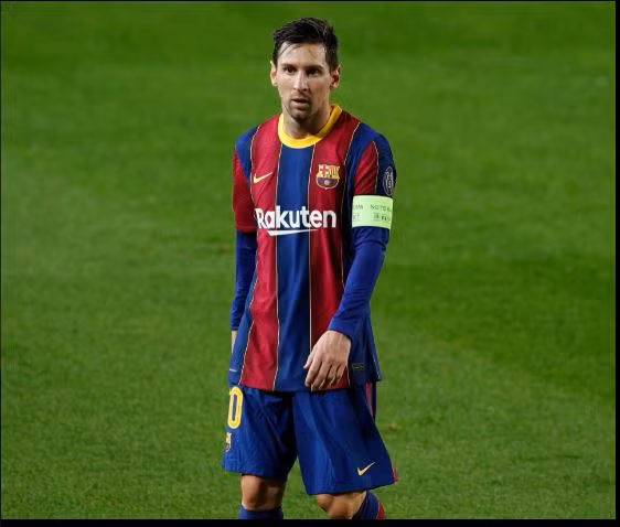 Lionel Messi có thể vẫn phải đối mặt với Ronaldo vào 29/10 tới.