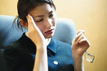 Rối loạn tiền đình là bệnh dai dẳng, vì vậy cần có lối sống lành mạnh mới mong hết bệnh. (Ảnh minh họa)