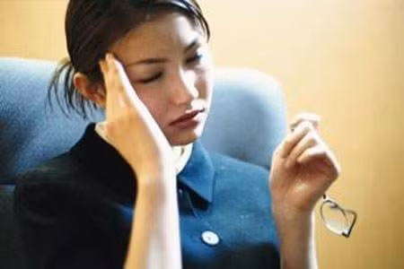 Rối loạn tiền đình là bệnh dai dẳng, vì vậy cần có lối sống lành mạnh mới mong hết bệnh. (Ảnh minh họa)
