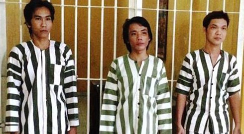 nhóm côn đồ truy sát người ở quán karaoke, chém cả công an hình 0 nhom con do truy sat nguoi o quan karaoke, chem ca cong an hinh 0