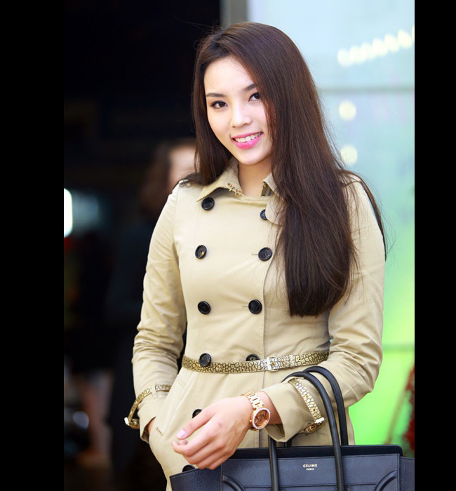7 mỹ nữ Việt có đường cong “phồng, xẹp” thất thường ảnh 7 7 mỹ nữ Việt có đường cong “phồng, xẹp” thất thường ảnh 7