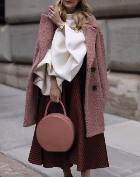 Bi quyet cac nang cong so phai biet de dien ngay ao tay loe sang chanh di lam - Anh 19