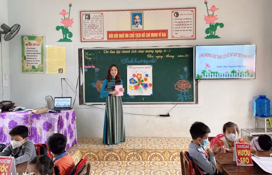 Tiết thực hành thi giáo viên chủ nhiệm giỏi cấp tiểu học tỉnh Nghệ An. Ảnh: TG