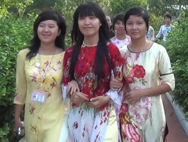 Nữ sinh Trường ĐHSP (ĐH Đà Nẵng)