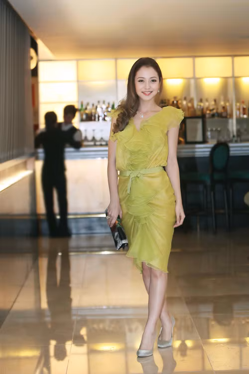 Sao Việt mặc xấu - đẹp tuần qua