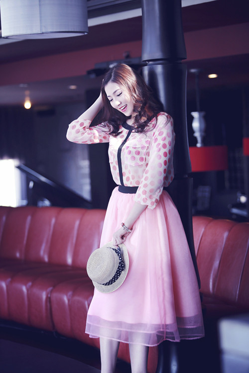 Trang phục “sao” Việt: Thiện cảm và gây sốc ảnh 10 Sao Việt mặc xấu - đẹp tuần qua