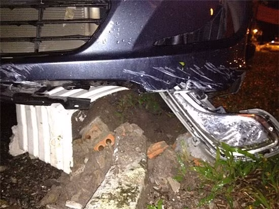 Theo Kim Dung, xế hộp bị hỏng 60%, còn cô chỉ bị đau do va đập, sau vài tiếng nằm viện, chân dài lấy lại bình tĩnh và đến làm việc với cơ quan chức năng. Vì vụ tai nạn nên "chân dài" này phải hoãn lịch quay bộ phim mới. Chiếc xe ô tô mới mua của Kim Dung bị hư hỏng nặng sau tai nạn.