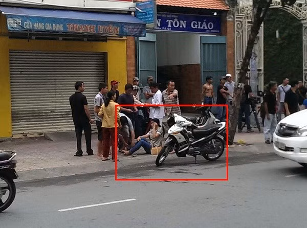 Trả lời báo chí, chân dài thừa nhận cô gây ra tai nạn và một số người trong ê-kíp của Thanh Hằng đã đưa nạn nhân đến bệnh viện, đồng thời không muốn sự việc rùm beng trên báo chí. Một số nguồn tin còn tố Thanh Hằng đã lái xe bỏ chạy sau khi gây ra tai nạn và ghi lại sự việc bằng clip. Tuy nhiên, đến thời điểm này, chưa có bất kỳ video nào xuất hiện. Trước tin đồn ác ý cho rằng siêu mẫu gây tai nạn rồi bỏ trốn, phía Thanh Hằng lên tiếng bác bỏ. Trả lời báo chí, chân dài thừa nhận cô gây ra tai nạn và một số người trong ê-kíp của Thanh Hằng đã đưa nạn nhân đến bệnh viện, đồng thời không muốn sự việc rùm beng trên báo chí. Việc cho rằng mình chỉ hé mở cửa và cô gái trẻ là người đâm sầm vào cùng cách hành xử của Thanh Hằng với nạn nhân hiện vẫn đang gây tranh cãi với nhiều người.